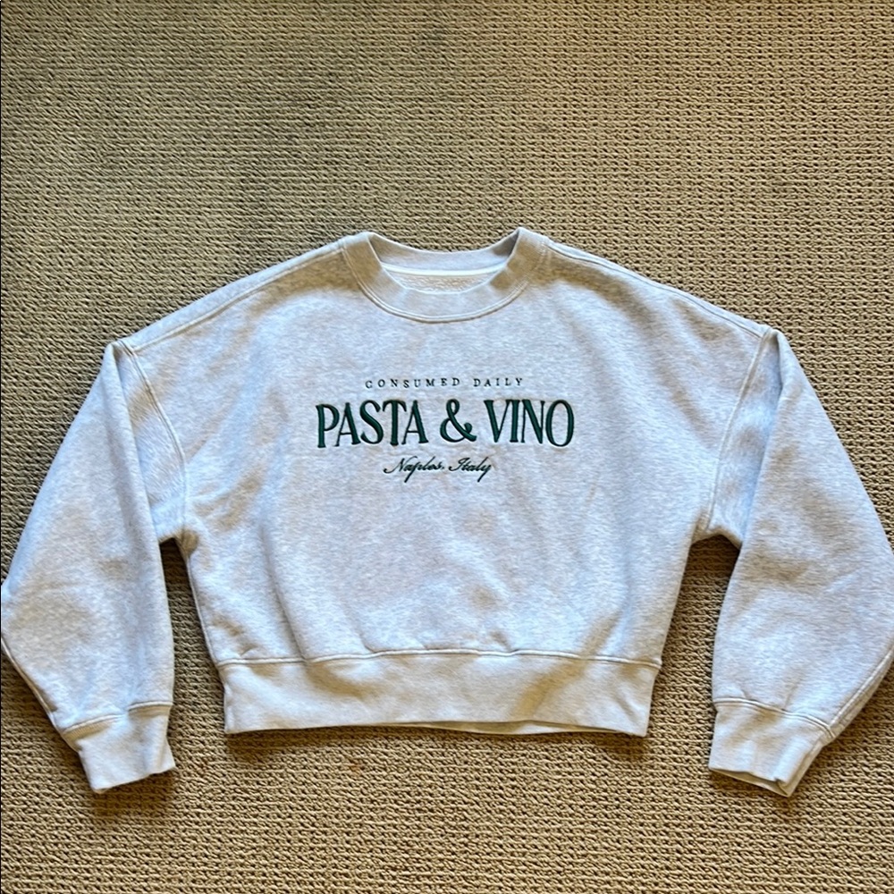 Abercrombie & Fitch Gray Crew Neck Sweater